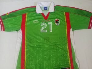 Camiseta Bolivia Local 2000 Marca Atletica - Dorsal 21 Usada en partido de eliminatorias contra Venezuela. Talla XL